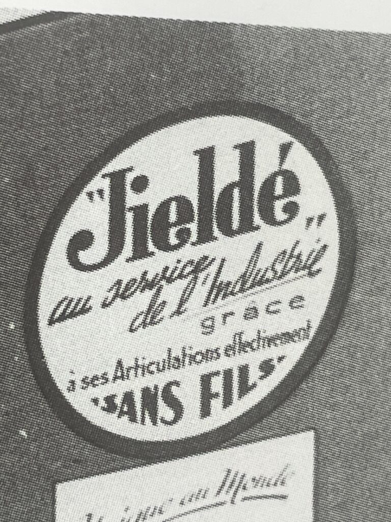 Affichage sur l'un des premiers salon, marque Jieldé 1950