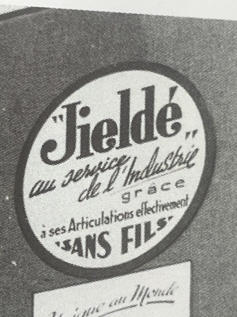 Affichage sur l'un des premiers salon, marque Jieldé 1950