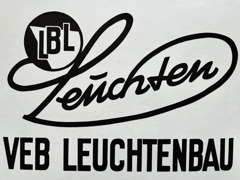 Logo marque lampes LBL