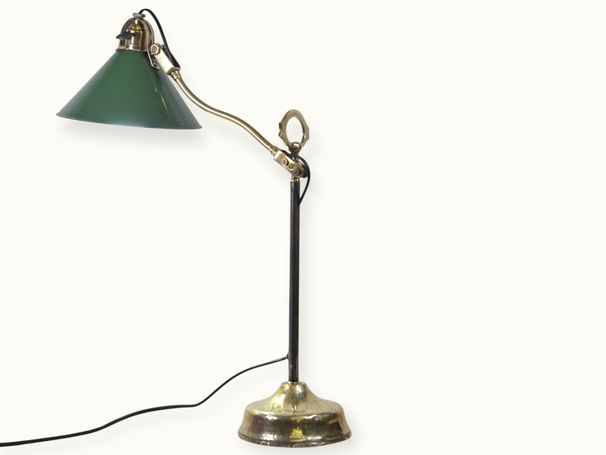 Lampe pour bureau de ministre, manufacture parisienne d'appareillage éléctrique, modèle 2.732 V2