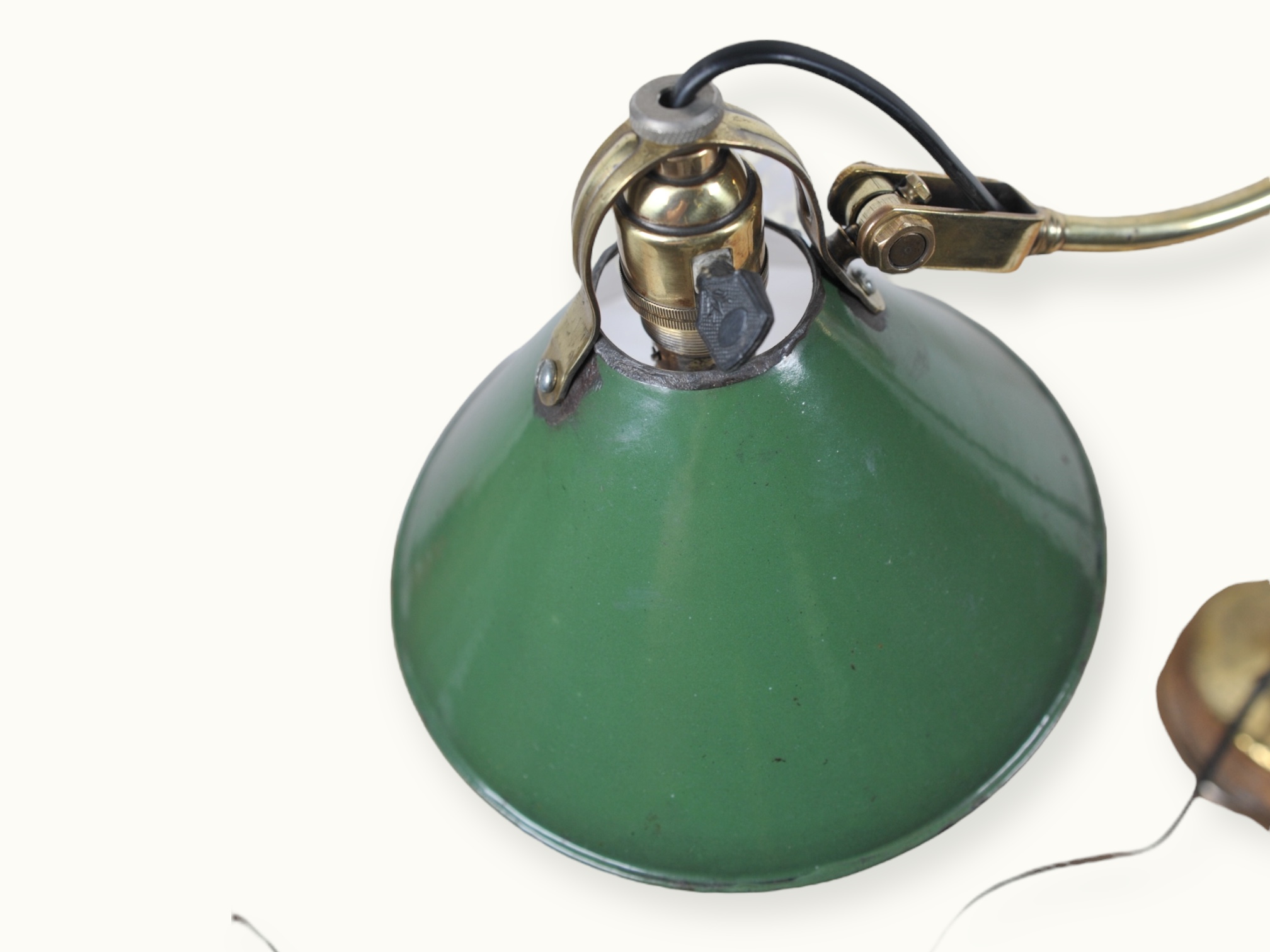 Lampe pour bureau de ministre, manufacture parisienne d'appareillage éléctrique, modèle 2.732 V2