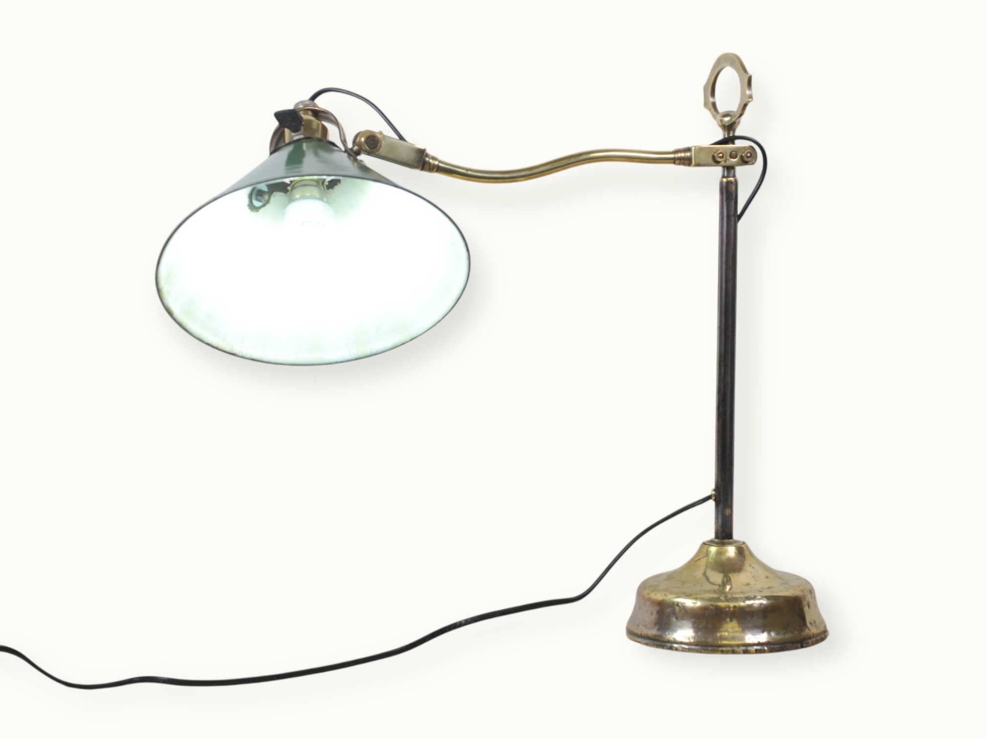Lampe pour bureau de ministre, manufacture parisienne d'appareillage éléctrique, modèle 2.732 V2