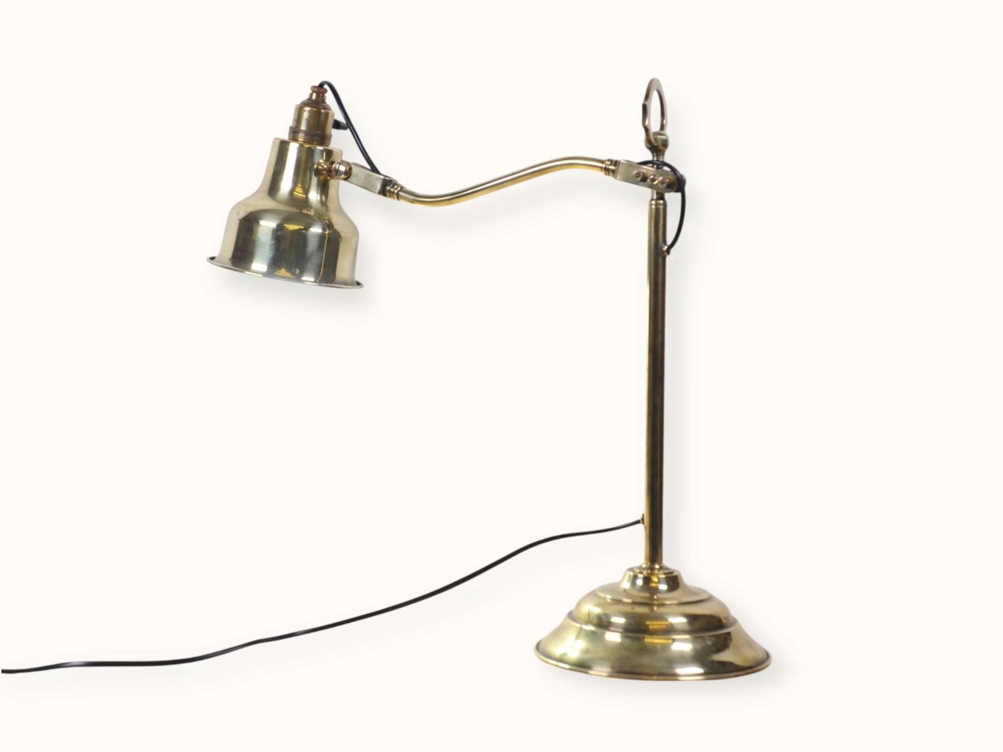 Lampe pour bureau de ministre, manufacture parisienne d'appareillage éléctrique, modèle 2.732