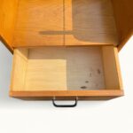 Bureau-Azzano-Freres-7 Bureau Azzano Frères 1956 Bois, fer et Glace Detail