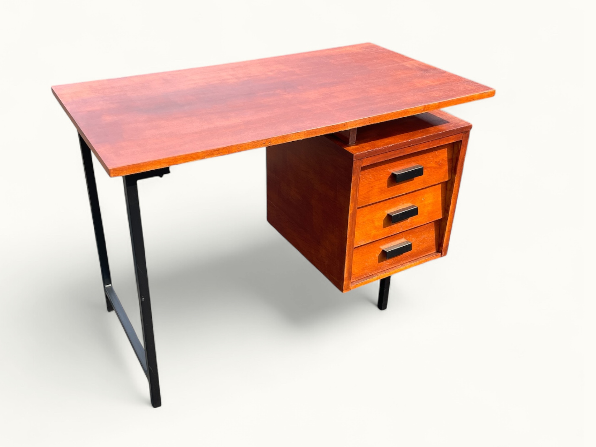 Bureau Pierre Paulin CM 172