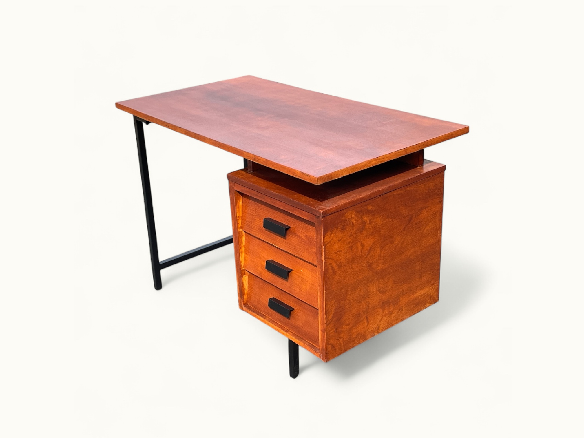 Bureau Pierre Paulin CM 172