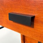 Bureau Pierre Paulin CM 172 detail