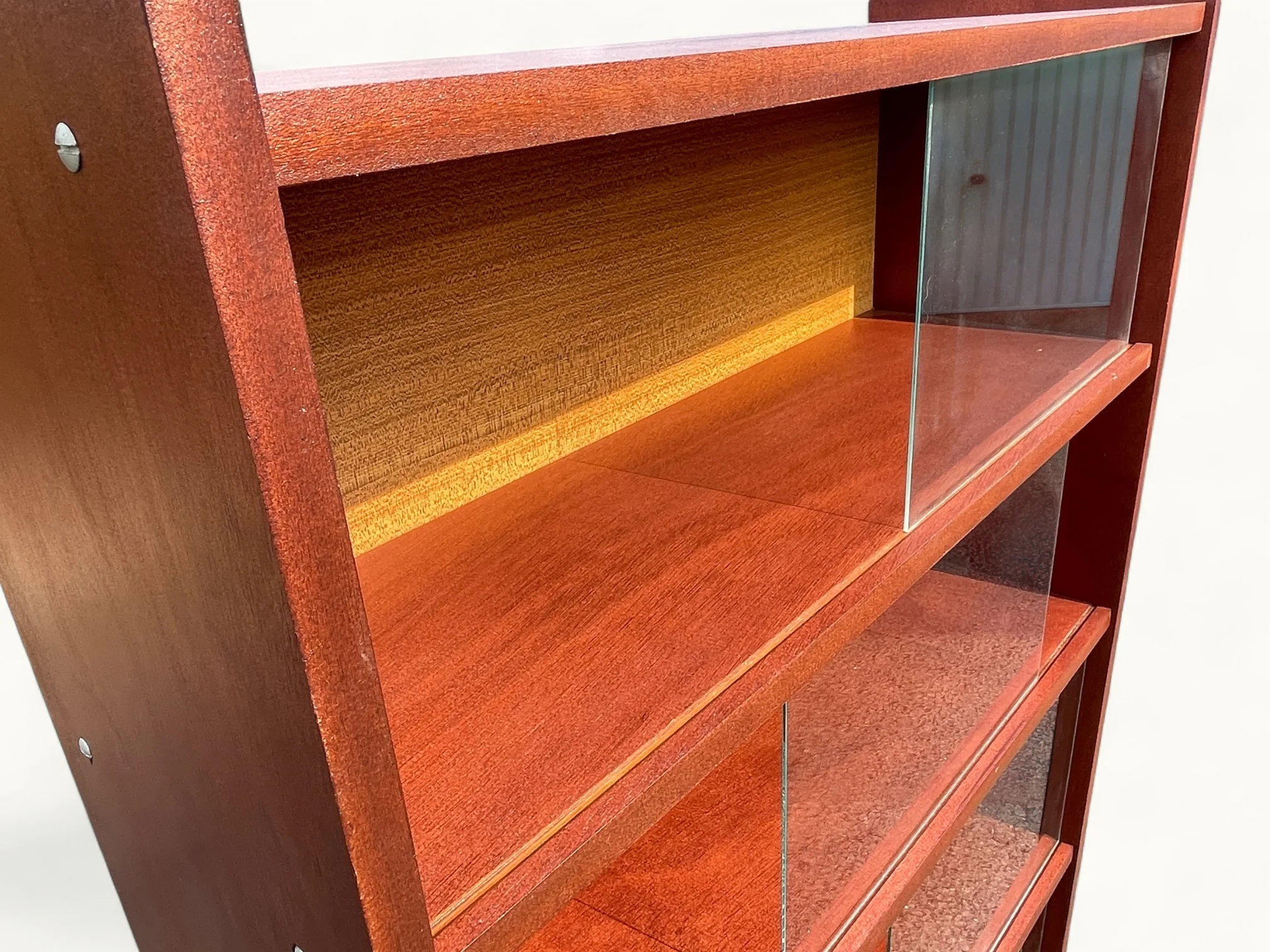 Bibliothèque-Vitrine-vintage-style-scandinave-4-étagères-circa-1970