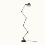 Jieldé - Création de lampe Jieldé sur commande, sur base d'assemblages de pièces anciennes rénovées.