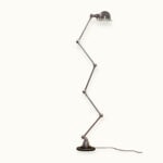 Jieldé - Création de lampe Jieldé sur commande, sur base d'assemblages de pièces anciennes rénovées.