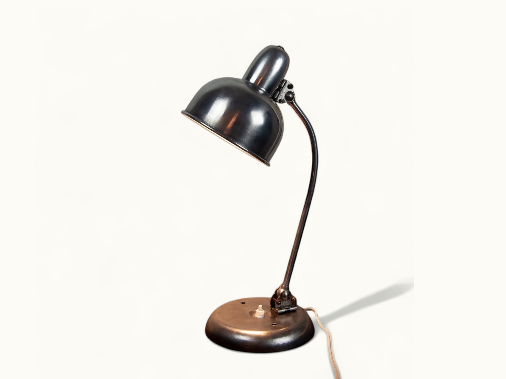 Lampe de bureau Manufrance des années 1950 (référence catalogue 32-4886).