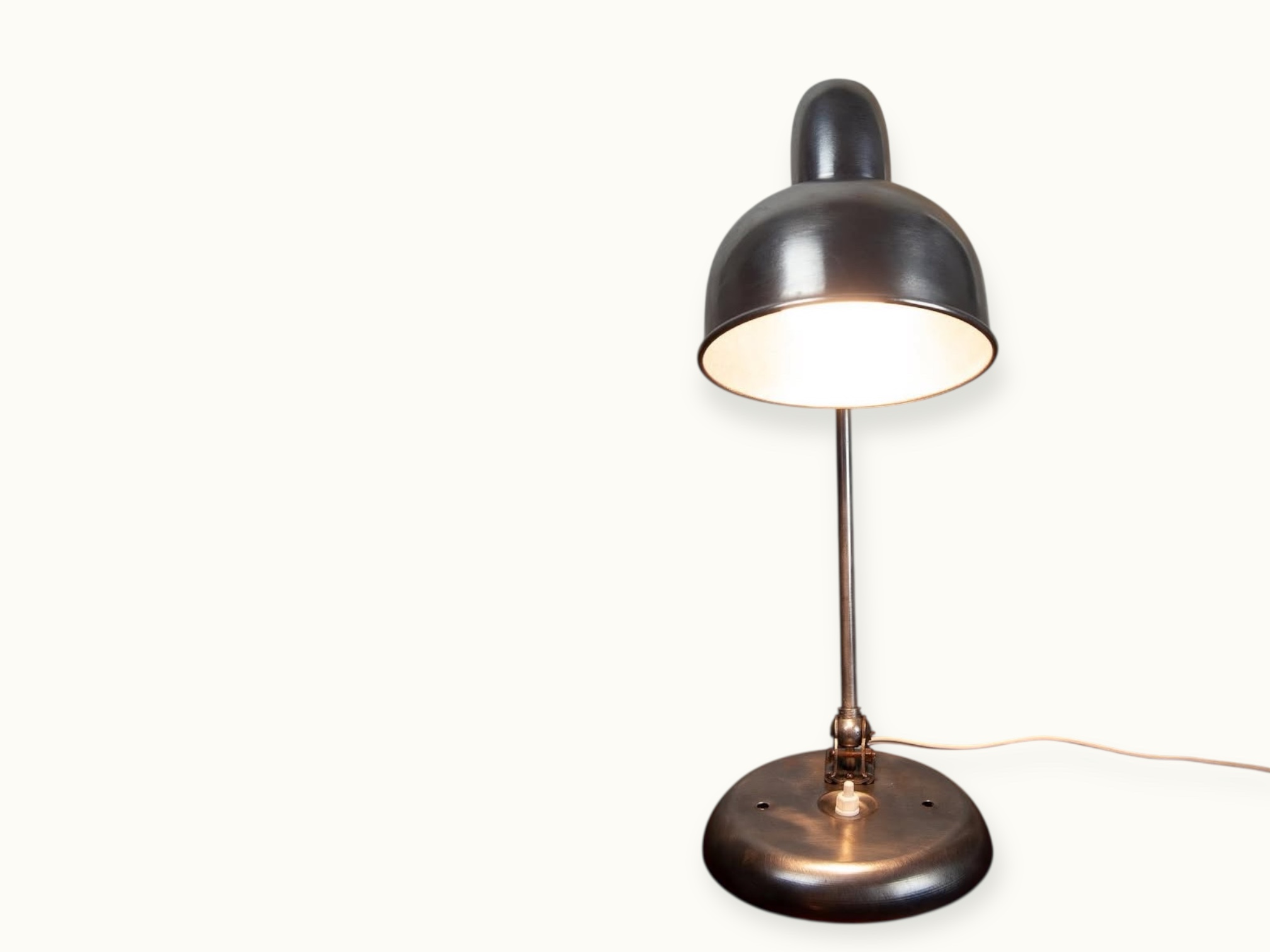 Lampe de bureau Manufrance des années 1950 (référence catalogue 32-4886).
