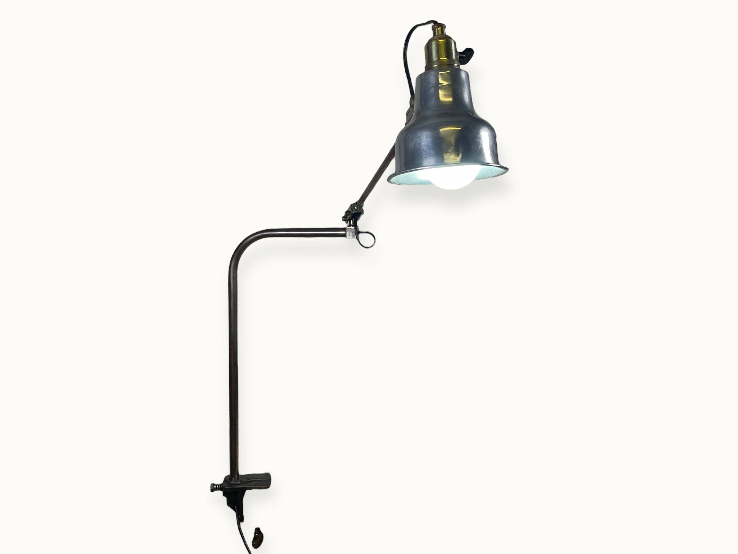 Lampe-desinateur-modele-7233-1 Lampe de dessinateur – modèle 2.733 bis - Manufacture Parisienne d'appareillage electrique - 1930