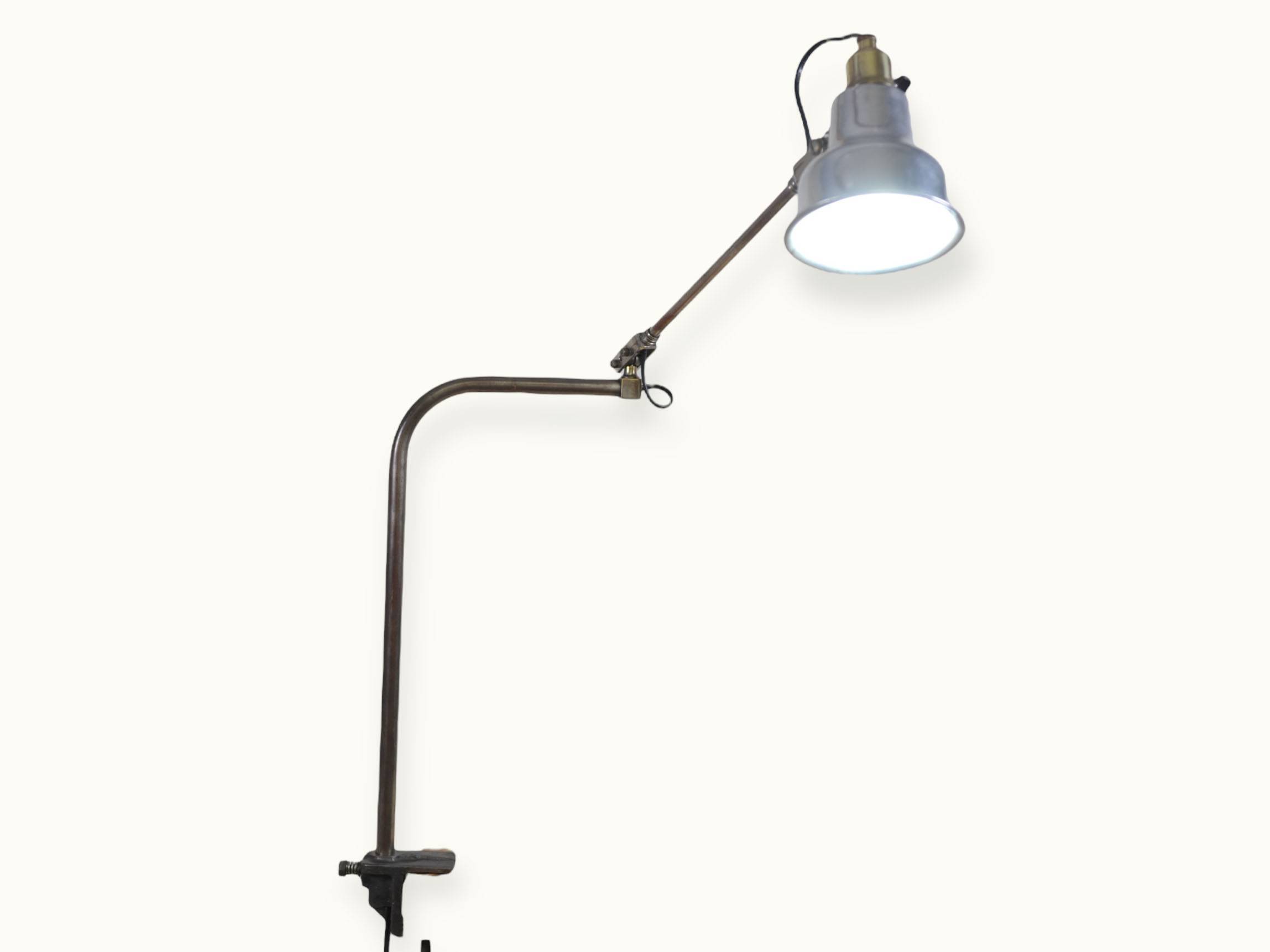 Lampe-desinateur-modele-7233-6 Lampe de dessinateur – modèle 2.733 bis - Manufacture Parisienne d'appareillage electrique - 1930