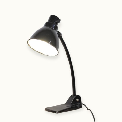 Lampe orientable Lucida, production européenne milieu XXᵉ siècle — élégance fonctionnelle et articulations de précision. Modèle attribué, avec prudence, à Gebr. Jacobus (Gebrüder Jacobus)