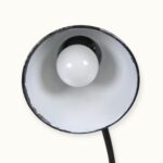 Lampe orientable Lucida, production européenne milieu XXᵉ siècle — élégance fonctionnelle et articulations de précision. Modèle attribué, avec prudence, à Gebr. Jacobus (Gebrüder Jacobus)