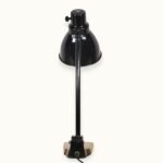 Lampe orientable Lucida, production européenne milieu XXᵉ siècle — élégance fonctionnelle et articulations de précision. Modèle attribué, avec prudence, à Gebr. Jacobus (Gebrüder Jacobus)