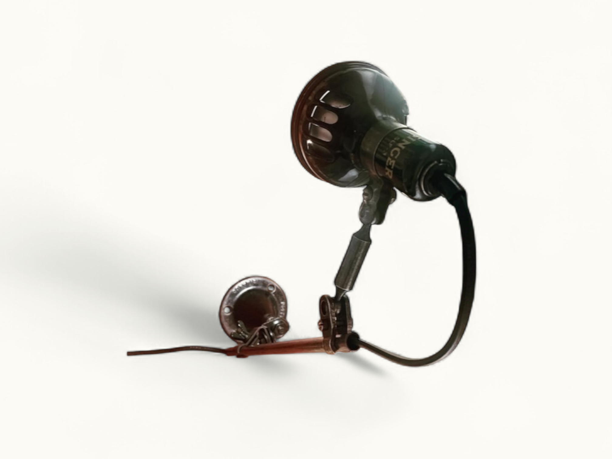 Lampe-machiniste-Singer-SLF-3-base-SIMANCO-6 Lampe de couture vintage de marque SINGER modèle SLF 3 par SIMANCO