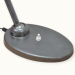 Lampe d’atelier industrielle 2700 signée Bünte & Remmler — mécanique robuste, esthétisme métallique patiné, restauration respectueuse.