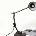 Icône Bauhaus : la 802PL de Marianne Brandt pour Kandem