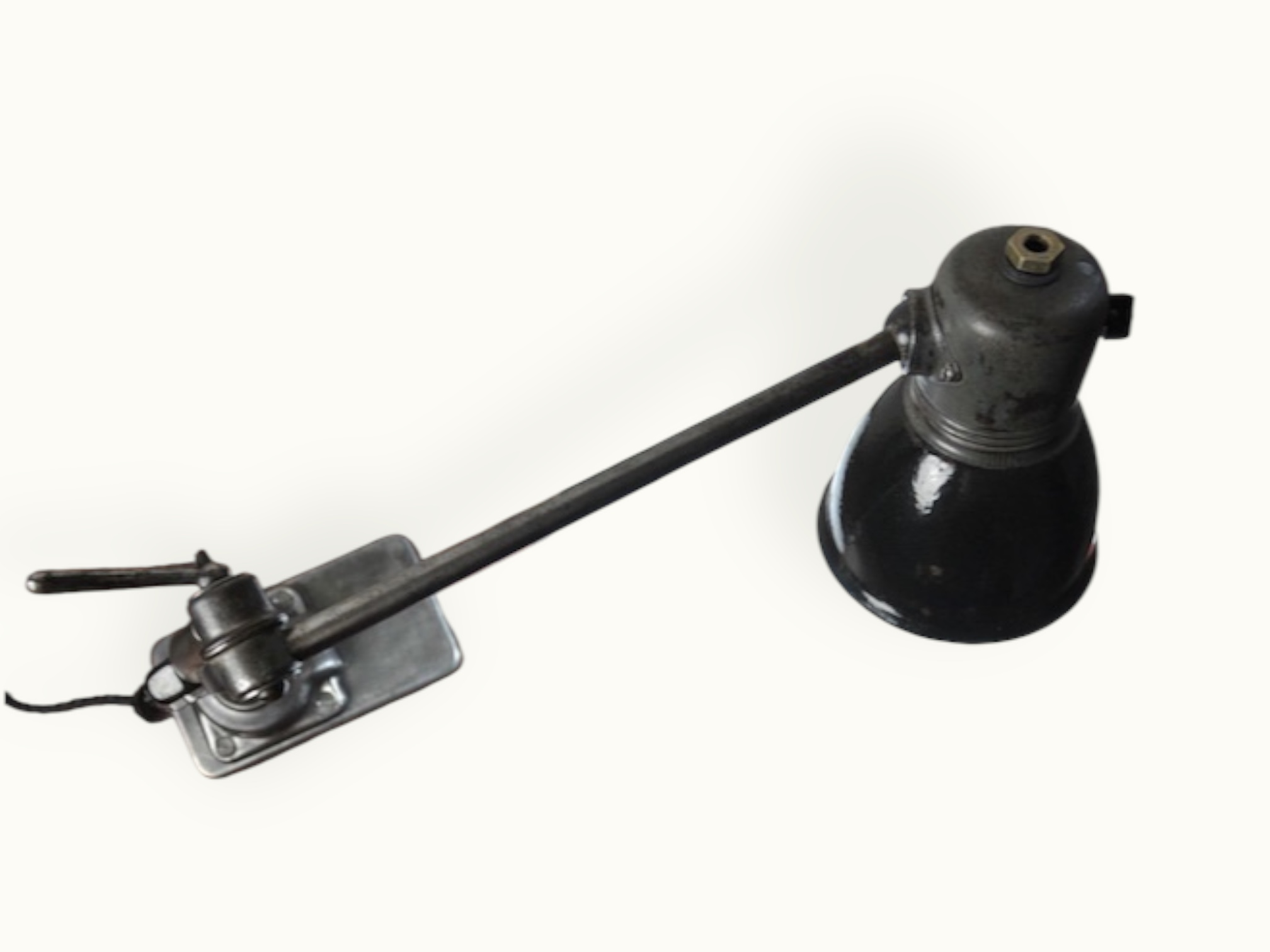 Icône Bauhaus : la 802PL de Marianne Brandt pour Kandem