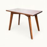 table basse en teck massif, d’inspiration scandinave et brutaliste circa 1950
