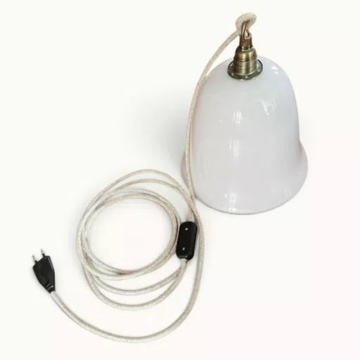Suspension opaline campaniforme cloche verre soufflé années 50 montage artisanal Kunz Design Galerie